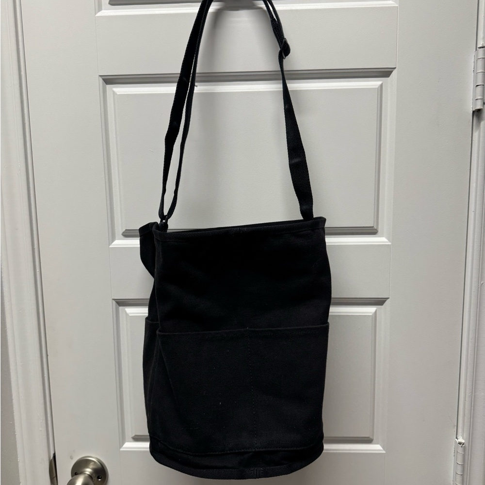 Everlane Black Hobo Bag Practical Design